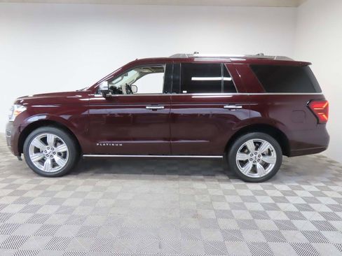 Used 2023 Ford Expedition Platinum AWD/4WD image 5