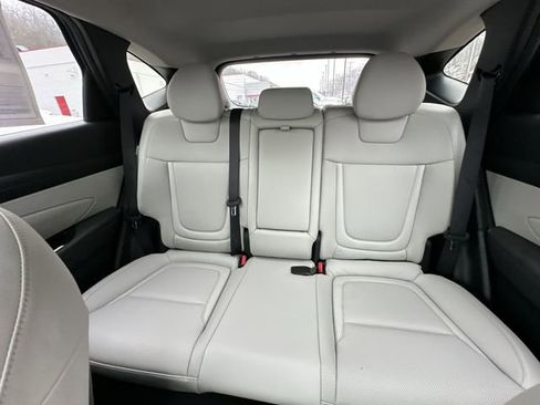 Used 2025 Hyundai Tucson Limited image 28