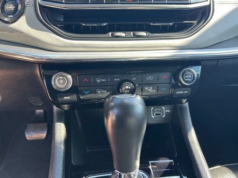 Used 2022 Jeep Compass Limited AWD/4WD image 27