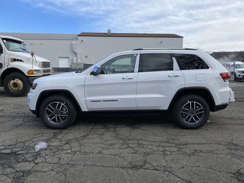 Used 2021 Jeep Grand Cherokee Limited w/ Premium Lighting Group AWD/4WD image 3
