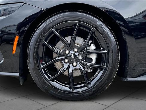 Certified 2025 Ford Mustang Premium image 11