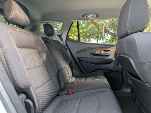 Used 2018 GMC Terrain SLE FWD image 19
