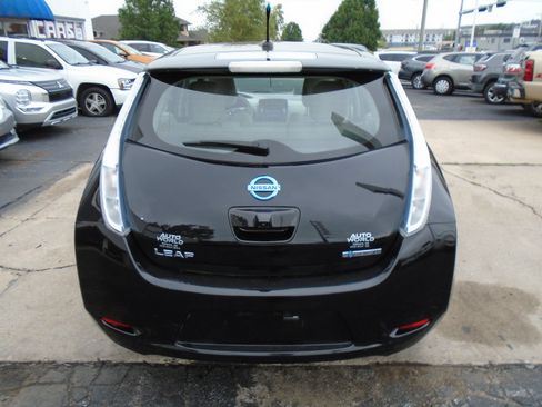 Used 2011 Nissan Leaf w/ Eco Design Pkg FWD image 3