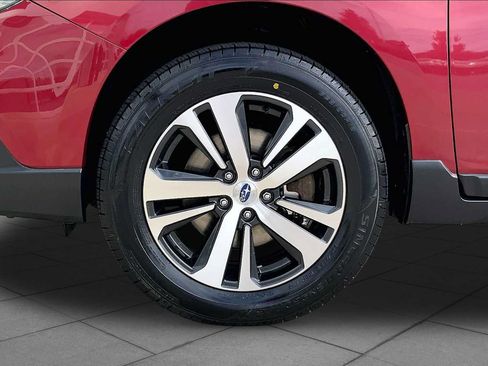 Used 2019 Subaru Outback 2.5i Limited AWD/4WD image 10