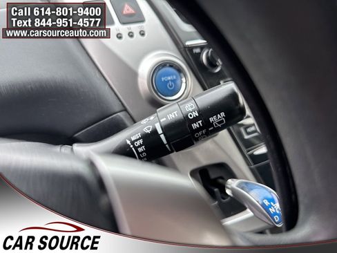 Used 2017 Toyota Prius V Three image 18