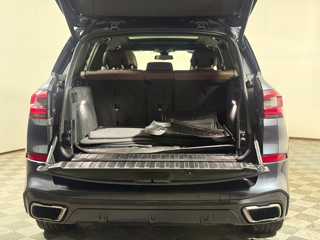 Used 2021 BMW X5 M50i w/ Dynamic Handling Package AWD/4WD image 6