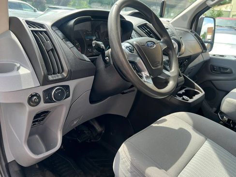 Used 2018 Ford Transit 250 148 Medium Roof RWD image 19