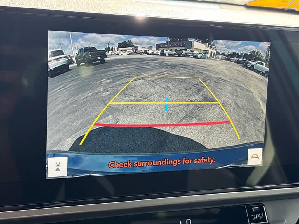 Used 2025 Toyota Camry SE w/ Multimedia Upgrade Package FWD image 13