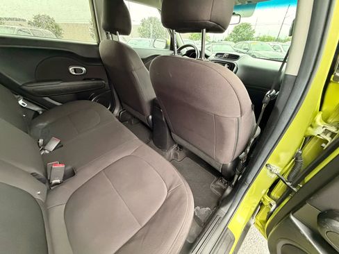 Used 2018 Kia Soul FWD image 24