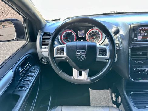 Used 2019 Dodge Grand Caravan GT image 13