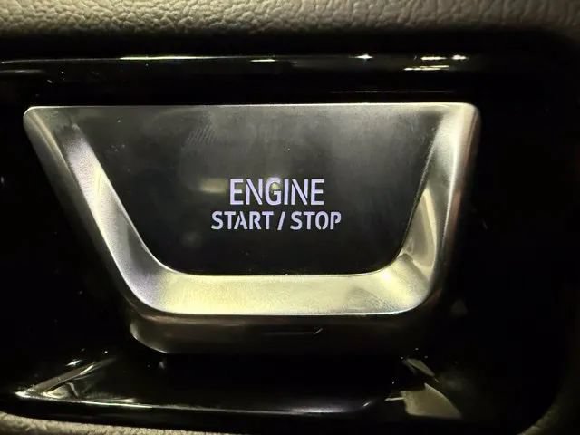 New 2026 GMC Yukon Denali w/ Denali Reserve Package AWD/4WD image 17