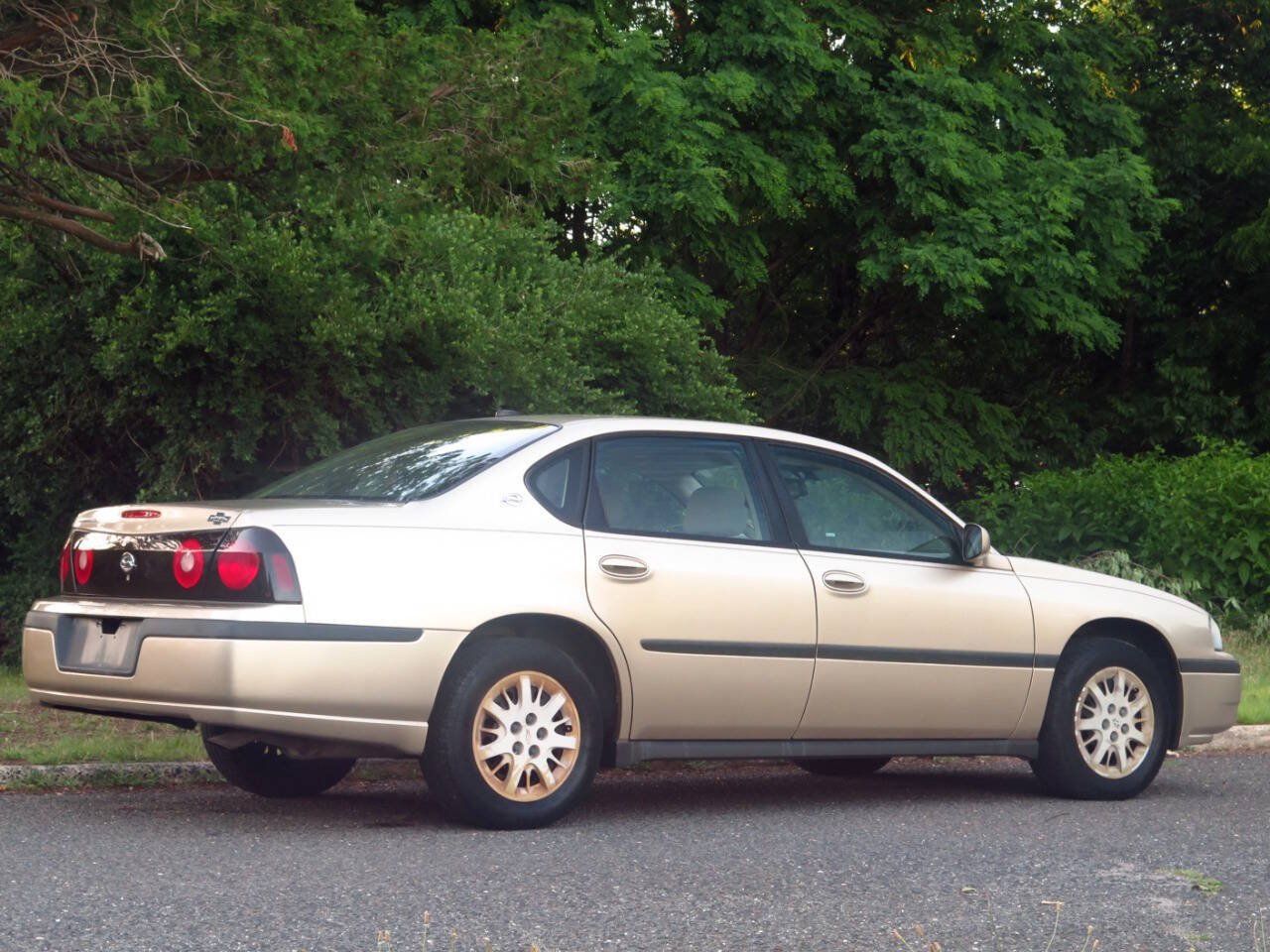 Used 2005 Chevrolet Impala w/ Preferred Equipment Group FWD image 4