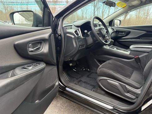 Used 2019 Nissan Murano S AWD/4WD image 15