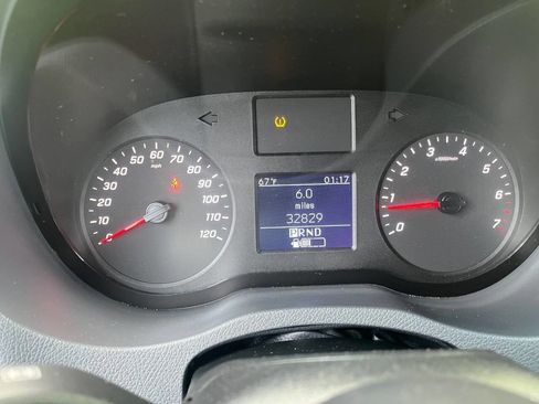 Used 2021 Mercedes-Benz Sprinter 2500 image 27