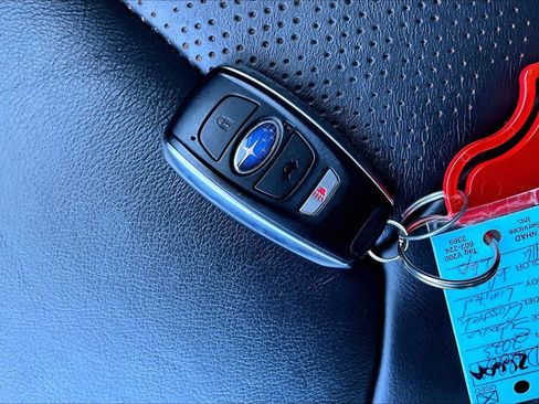 Used 2023 Subaru Crosstrek 2.5i Limited w/ Moonroof Package image 10