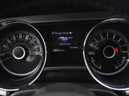 Used 2013 Ford Mustang GT Premium image 3