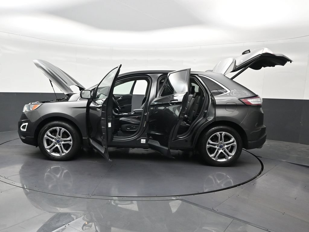 Used 2018 Ford Edge Titanium FWD image 38