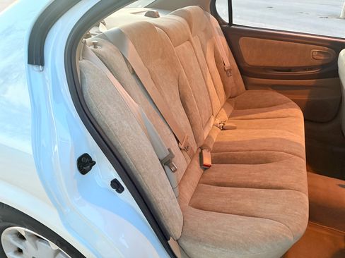 Used 2000 Nissan Maxima GXE image 30
