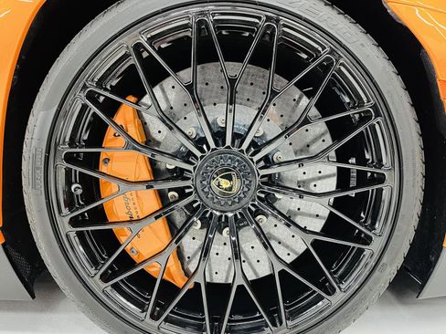 Used 2017 Lamborghini Aventador LP 750-4 Superveloce image 14