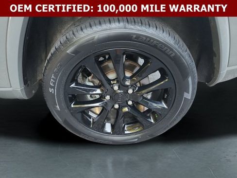 Certified 2022 Jeep Grand Cherokee Laredo X RWD image 9