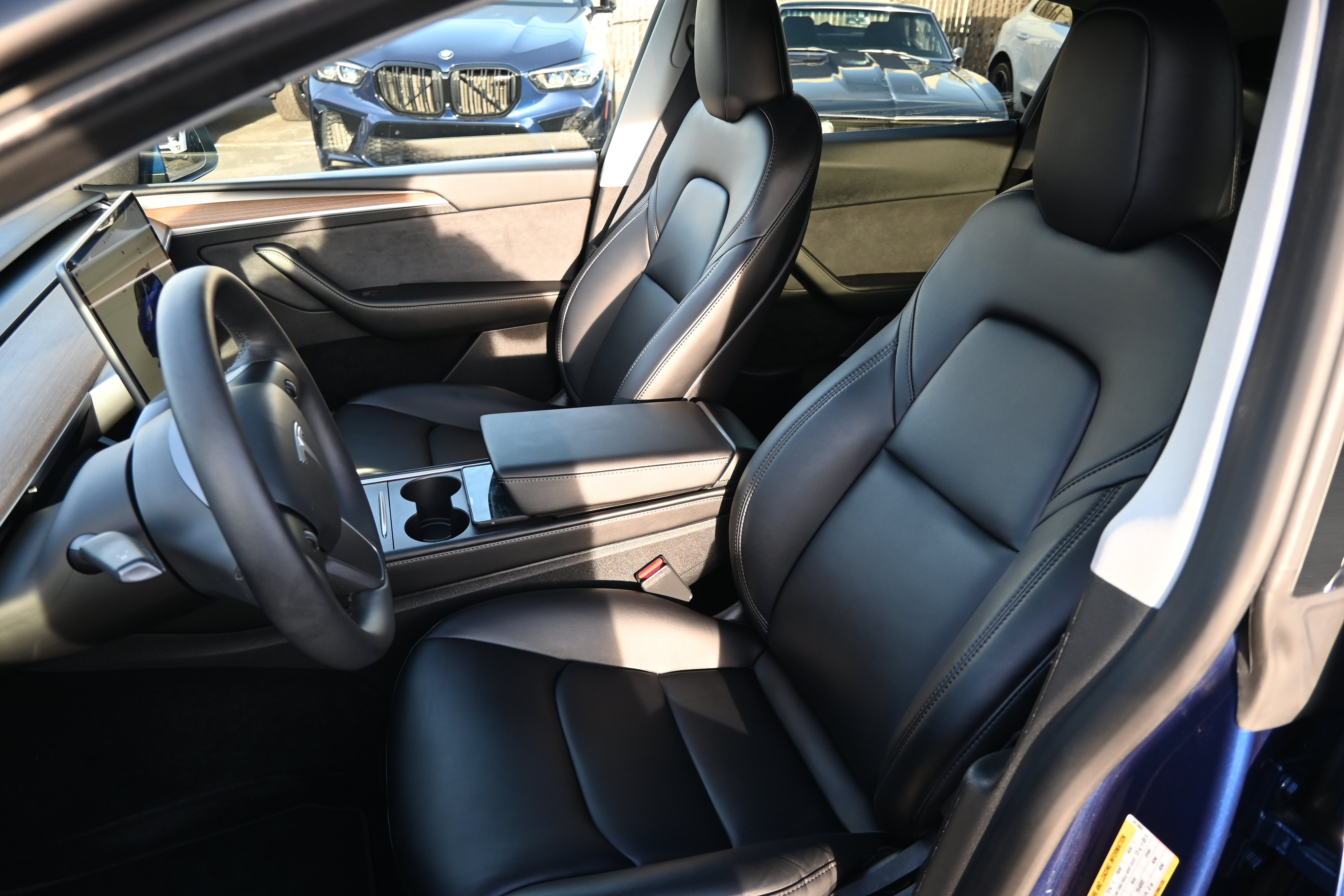 Used 2023 Tesla Model Y Long Range AWD/4WD image 24