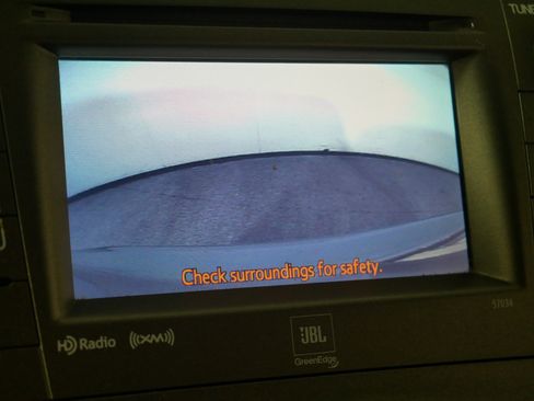 Used 2015 Toyota Prius Five image 33