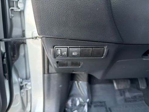 Used 2023 Toyota Corolla Cross LE image 18