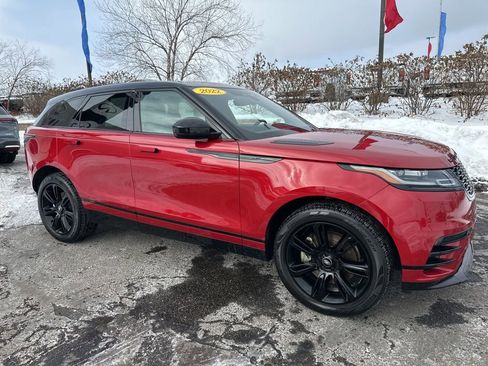 Used 2022 Land Rover Range Rover Velar R-Dynamic S image 16
