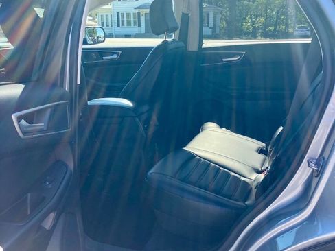 Used 2024 Ford Edge SEL image 12