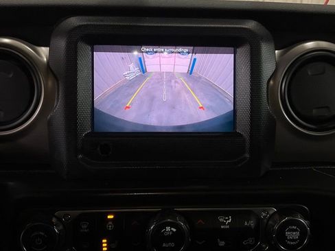 Used 2020 Jeep Wrangler Unlimited Sport S image 18