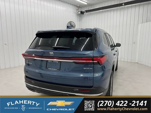 Used 2025 Buick Enclave Preferred w/ Power Package FWD image 3