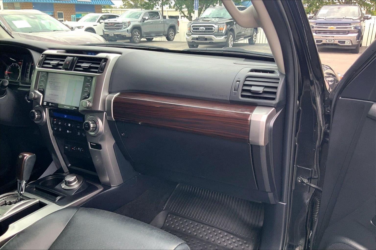 Used 2024 Toyota 4Runner Limited AWD/4WD image 15