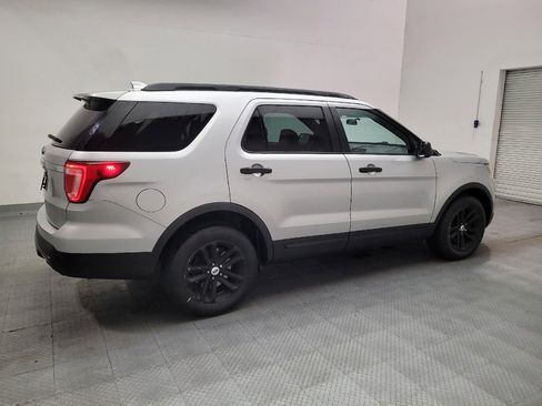 Used 2017 Ford Explorer FWD image 10