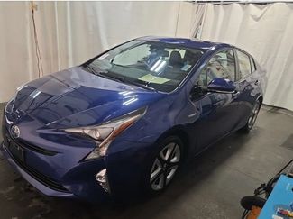 Used 2017 Toyota Prius Four Touring FWD video 1