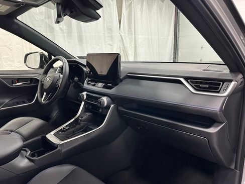 Used 2025 Toyota RAV4 XSE w/ Weather Package image 64