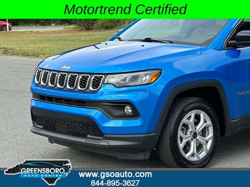 Used 2025 Jeep Compass Latitude AWD/4WD image 35