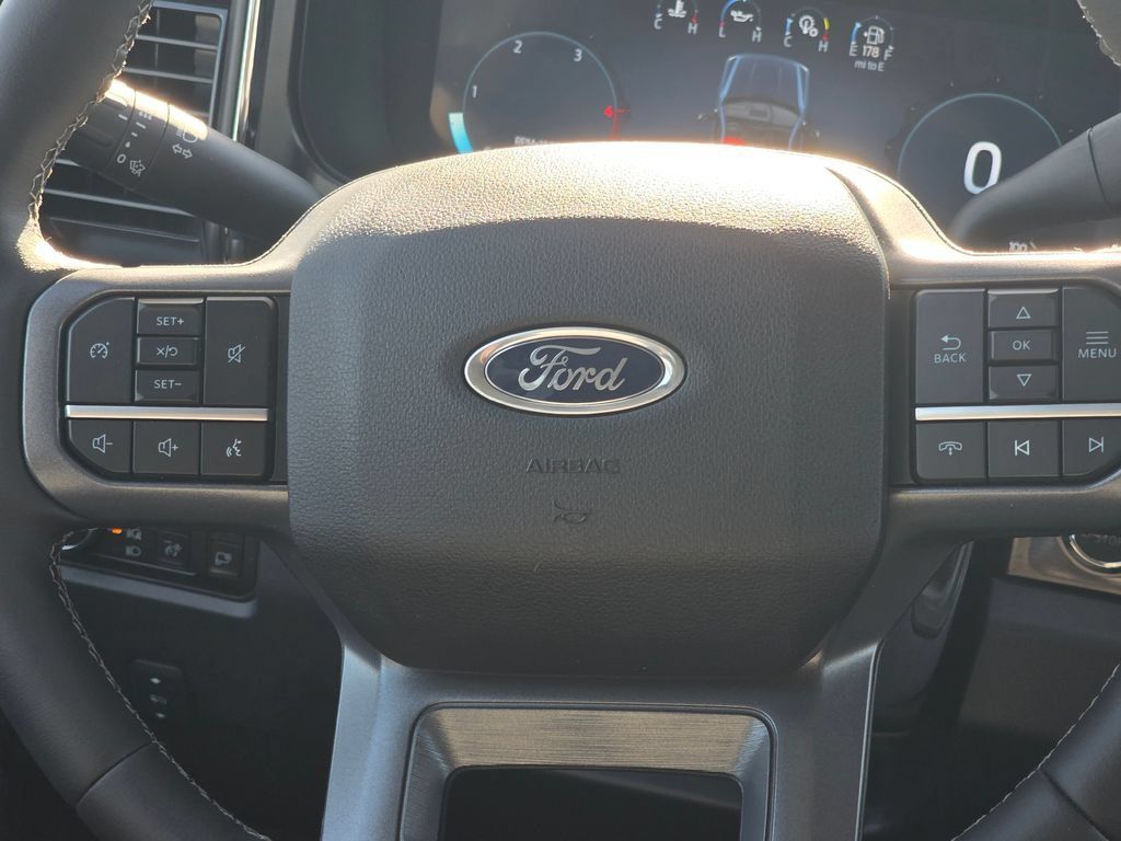 New 2026 Ford F350 Lariat w/ Chrome Package AWD/4WD image 17