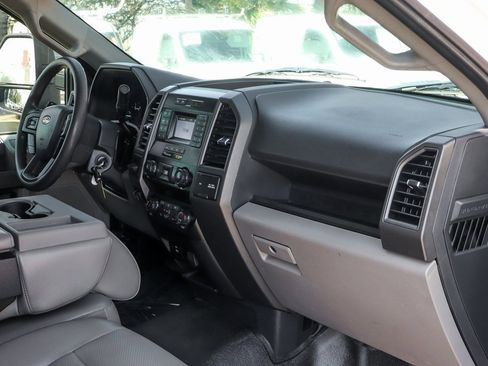 Used 2022 Ford F350 XL w/ Power Equipment Group image 38