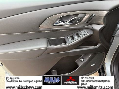 Used 2023 Chevrolet Traverse Premier w/ Redline Edition FWD image 10