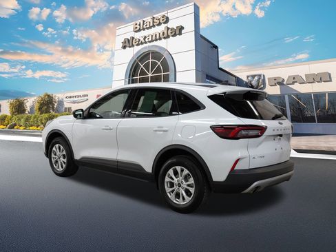 Used 2025 Ford Escape Active image 9