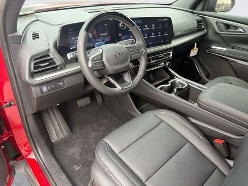 New 2026 Chevrolet Traverse LT w/ Enhanced Driving Package image 24