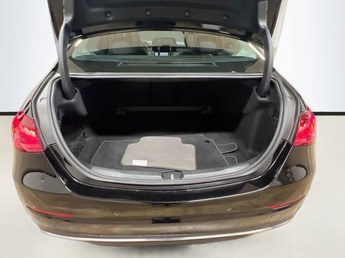 Used 2024 Mercedes-Benz C 300 4MATIC Sedan image 28