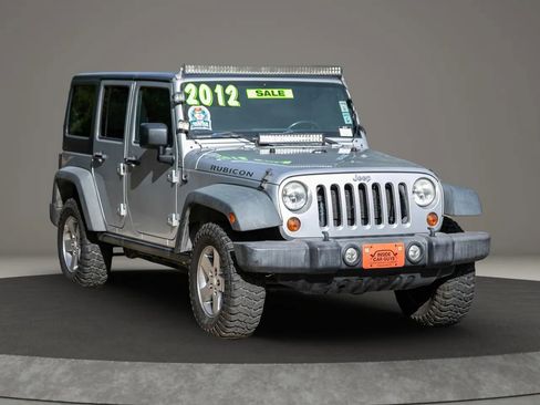 Used 2012 Jeep Wrangler Unlimited Rubicon w/ Connectivity Group image 3