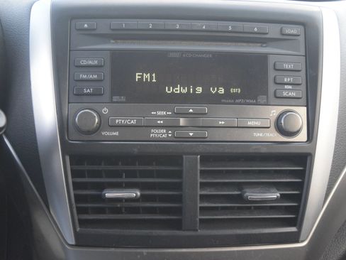 Used 2010 Subaru Forester 2.5X Limited AWD/4WD image 11