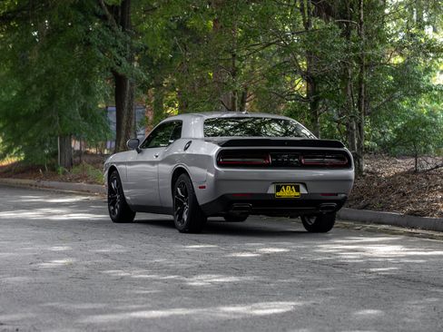 Used 2017 Dodge Challenger SXT Plus RWD image 40