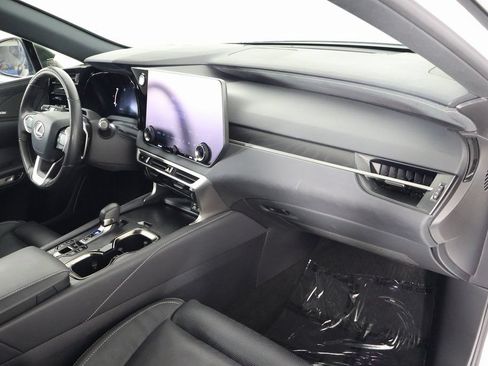Certified 2024 Lexus RX 450h AWD w/ Convenience Package image 9
