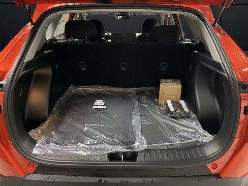 New 2026 Hyundai Kona SE image 12