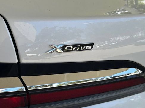 Used 2026 BMW 740i xDrive AWD/4WD image 18