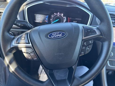 Used 2020 Ford Fusion SE image 21