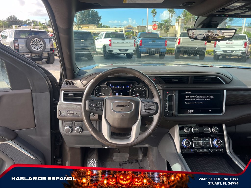 Used 2021 GMC Yukon XL Denali w/ Denali Premium Package AWD/4WD image 32
